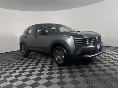 New 2025 Nissan Kicks SR