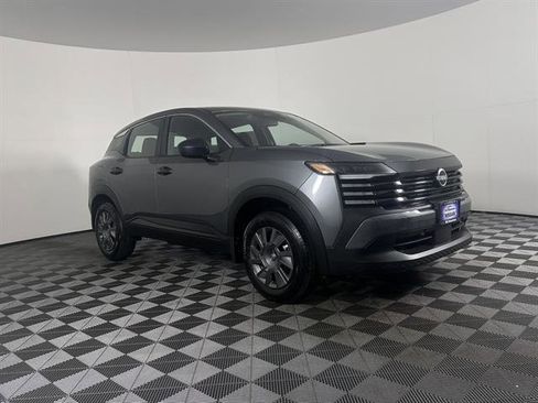 New 2025 Nissan Kicks SR image 1