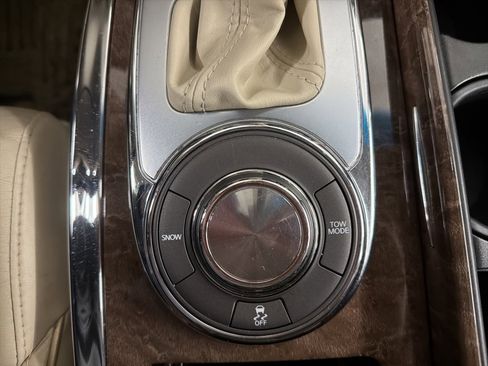 Used 2016 INFINITI QX80 Luxe w/ 22" Wheel Package image 28