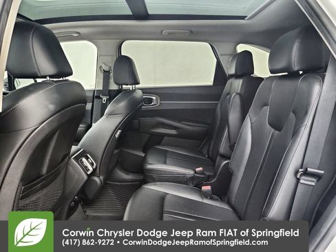 Used 2021 Kia Sorento EX w/ Panoramic Sunroof Package AWD/4WD image 29