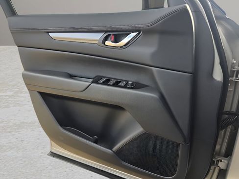 Used 2025 MAZDA CX-5 AWD 2.5 S w/ Preferred Package image 17