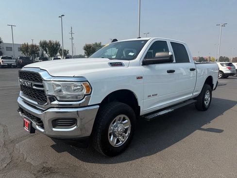 Used 2021 RAM 2500 Tradesman w/ Chrome Appearance Group AWD/4WD image 5