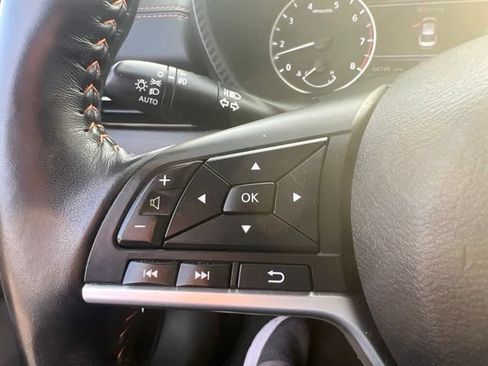 Used 2020 Nissan Sentra SR w/ Premium Package FWD image 20