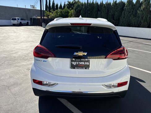 Used 2020 Chevrolet Bolt Premier w/ Infotainment Package image 6