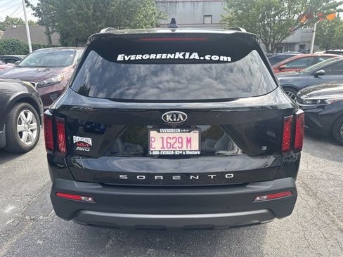 Used 2021 Kia Sorento S image 5