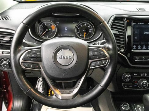 Used 2021 Jeep Cherokee Limited image 24