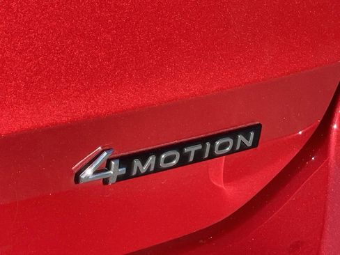 Used 2023 Volkswagen Taos SEL image 9