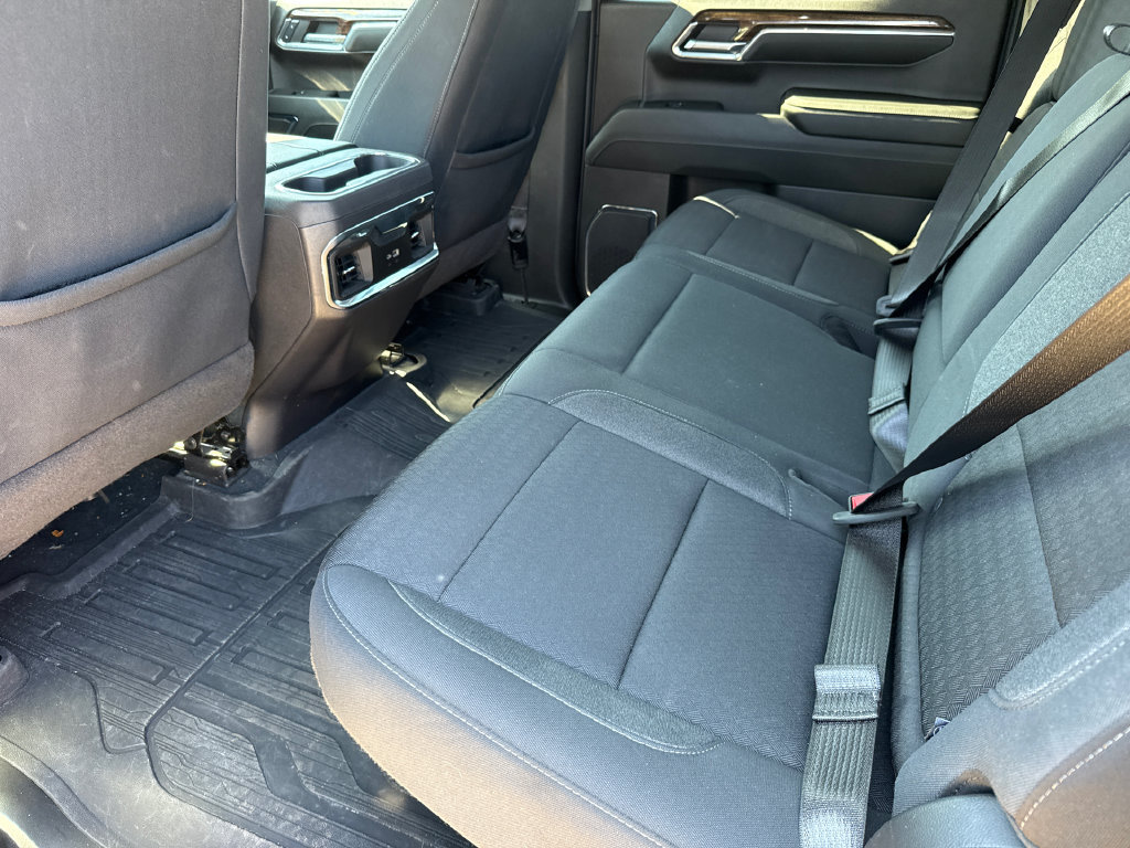 Used 2024 GMC Sierra 1500 Elevation w/ LPO, Elevation Black Package AWD/4WD image 13