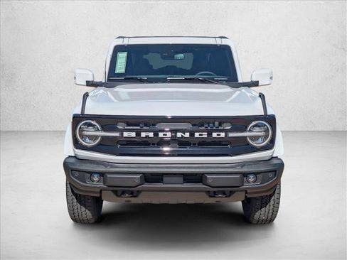 New 2025 Ford Bronco Outer Banks image 6