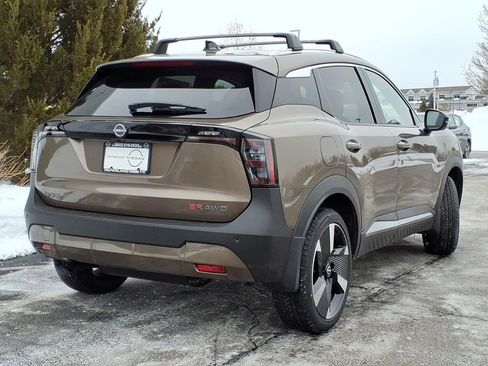 New 2026 Nissan Kicks SR w/ Cold Weather Package image 4