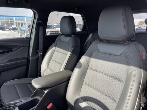 Used 2023 Chevrolet TrailBlazer RS w/ Convenience Package image 12