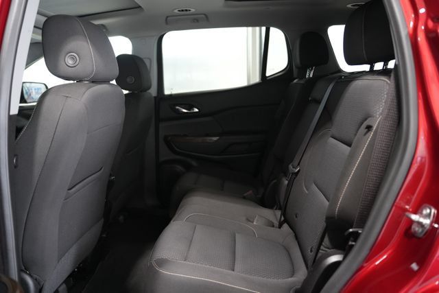 Used 2023 GMC Acadia SLE w/ Elevation Edition AWD/4WD image 17