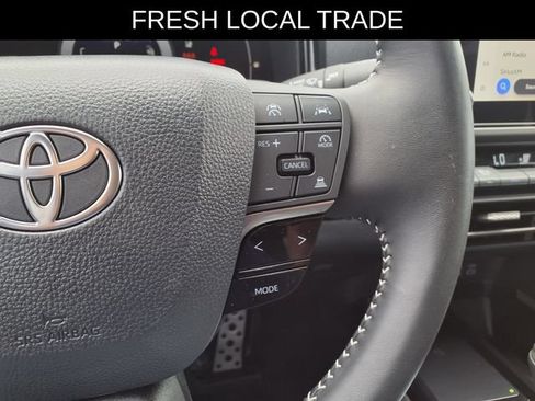 Used 2026 Toyota Camry SE w/ Convenience Package FWD image 22