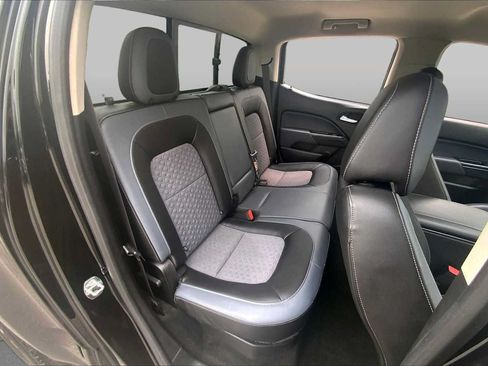 Used 2017 Chevrolet Colorado Z71 AWD/4WD image 19