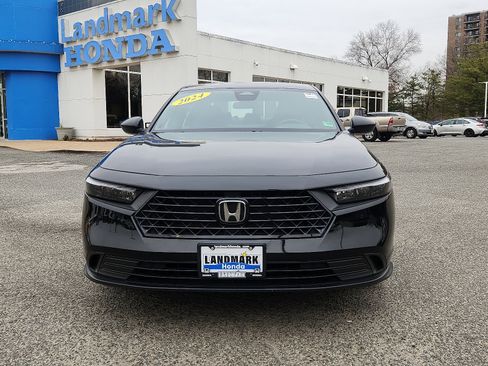 Used 2024 Honda Accord Sport image 2