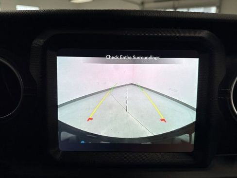 Used 2023 Jeep Wrangler Unlimited Sahara w/ Cold Weather Group image 43