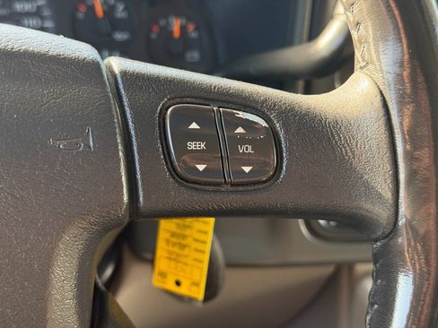 Used 2005 Chevrolet Tahoe Z71 w/ Preferred Equipment Group AWD/4WD image 36
