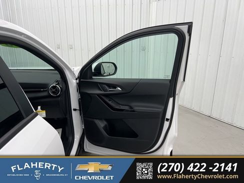 New 2026 Chevrolet Equinox LT FWD image 14