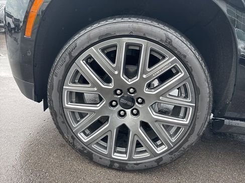 New 2026 GMC Yukon XL Denali Ultimate AWD/4WD image 39