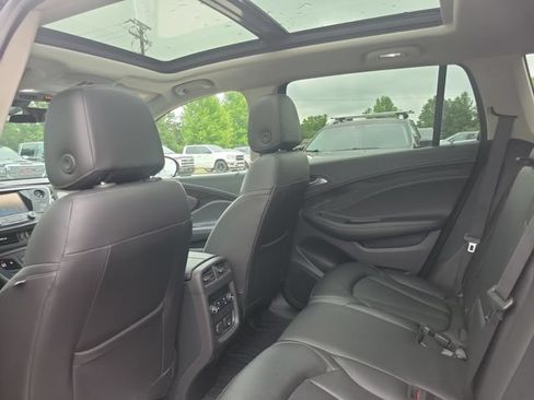 Used 2020 Buick Envision Essence FWD image 30