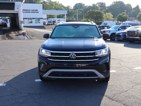 Used 2023 Volkswagen Atlas SEL AWD/4WD image 3