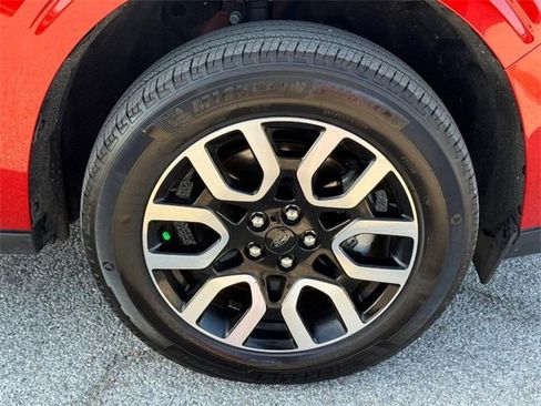 Used 2024 Ford Maverick Lariat w/ 4K Tow Package image 8