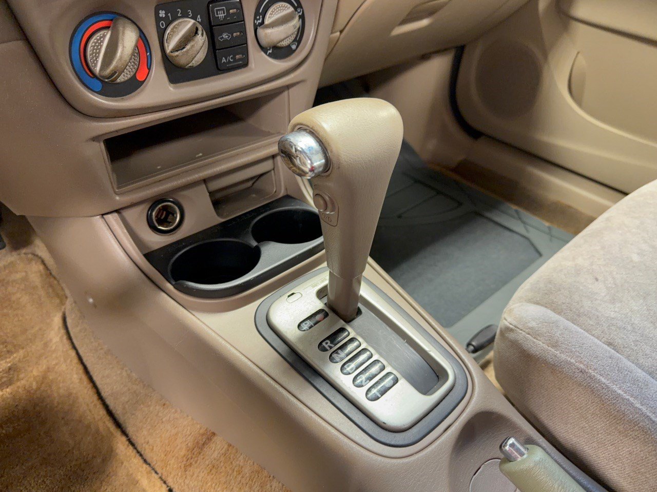 Used 2002 Nissan Sentra GXE FWD image 21