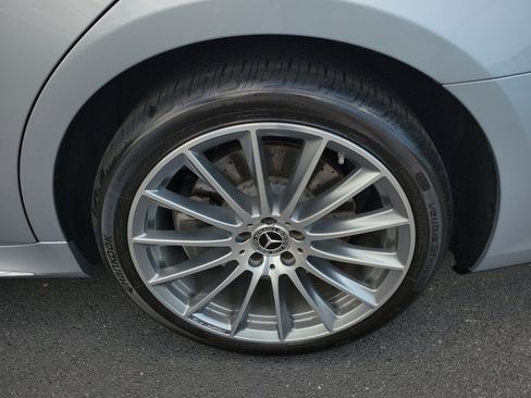 Used 2021 Mercedes-Benz S 500 4MATIC image 32