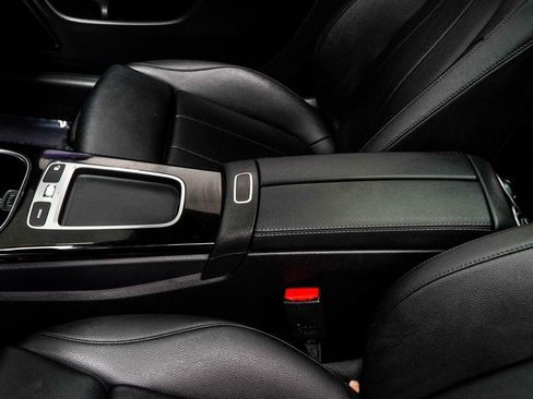 Used 2025 Mercedes-Benz CLA 250 image 17