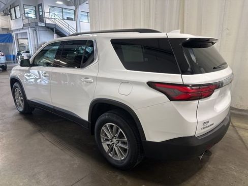 Used 2023 Chevrolet Traverse LT FWD image 6