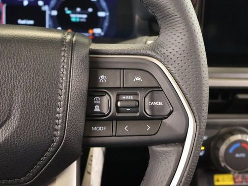 New 2025 Toyota 4Runner TRD Off-Road Premium image 18