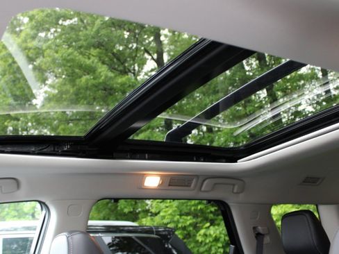 Certified 2024 Nissan Pathfinder SL w/ SL Premium Package image 44