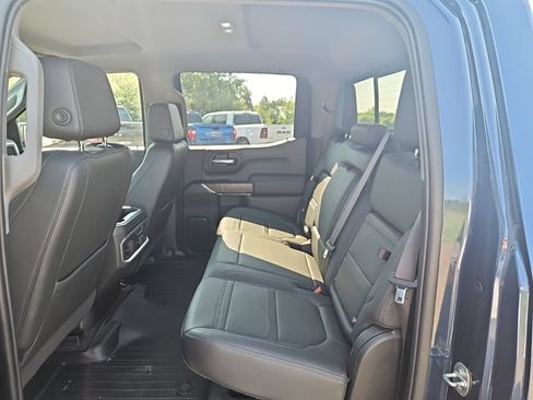 Used 2021 GMC Sierra 1500 Denali w/ Technology Package AWD/4WD image 9