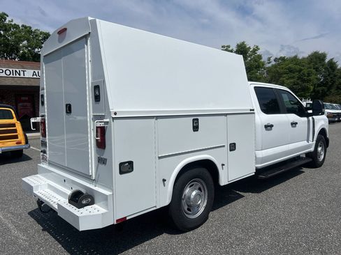 Used 2023 Ford F250 XL RWD image 9