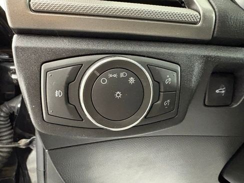 Used 2020 Ford Fusion SE w/ Equipment Group 151A FWD image 20