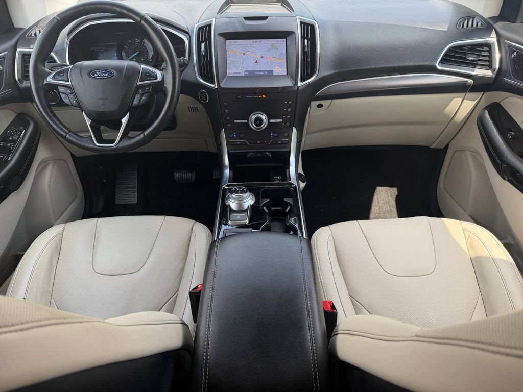 Used 2020 Ford Edge Titanium w/ Equipment Group 301A AWD/4WD image 20