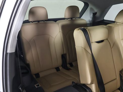 Used 2021 Audi Q7 2.0T Premium w/ Convenience Package image 39