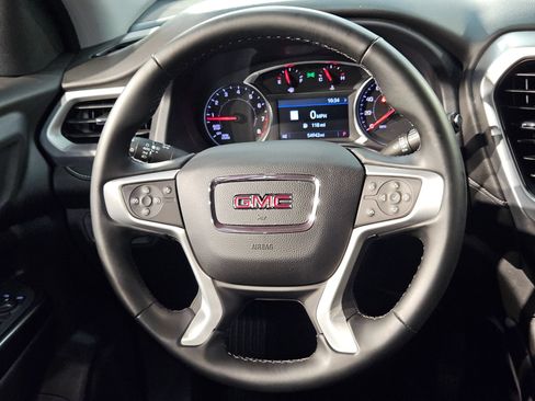 Used 2023 GMC Acadia SLT FWD image 26