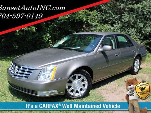 Used 2011 Cadillac DTS image 1