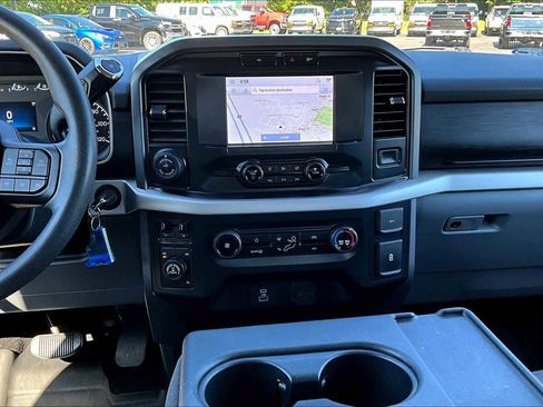 Used 2022 Ford F150 XLT w/ XTR Package image 17