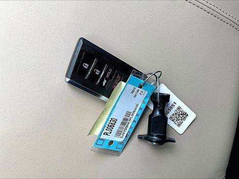 Certified 2023 Acura MDX FWD w/ Technology Package image 15