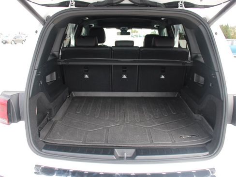 Used 2022 Mercedes-Benz GLB 250 4MATIC image 15