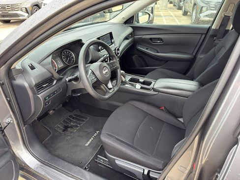 Used 2024 Nissan Sentra S image 17