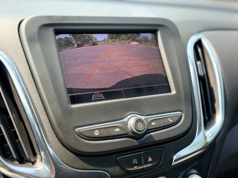 Used 2022 Chevrolet Equinox LT AWD/4WD image 15