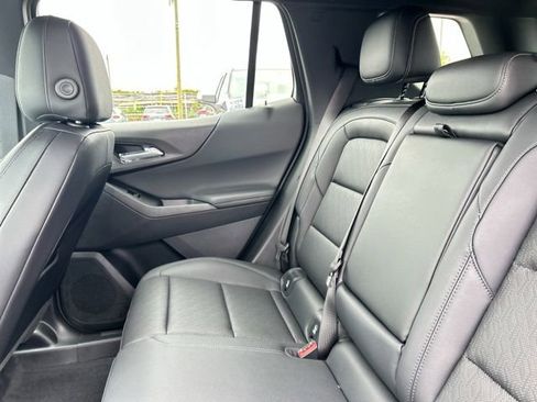 New 2026 Chevrolet Equinox LT w/ Convenience Package II FWD image 18