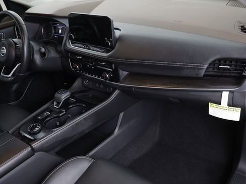 Used 2021 Nissan Rogue SL w/ Premium Package image 21