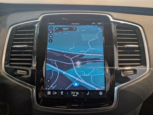 Used 2023 Volvo XC90 B5 Plus w/ Protection Package Premier image 16