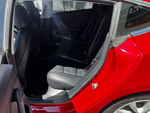 Used 2018 Tesla Model 3 Long Range RWD image 19