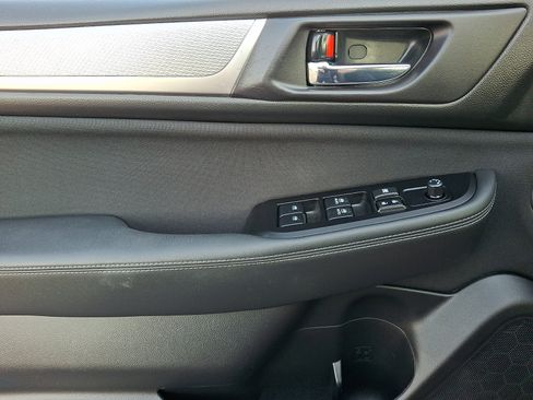 Used 2019 Subaru Legacy 2.5i Premium AWD/4WD image 13