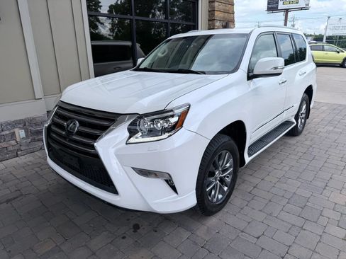 Used 2017 Lexus GX 460 Luxury AWD/4WD image 26